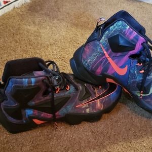 Lebron 8 High Top Sneakers